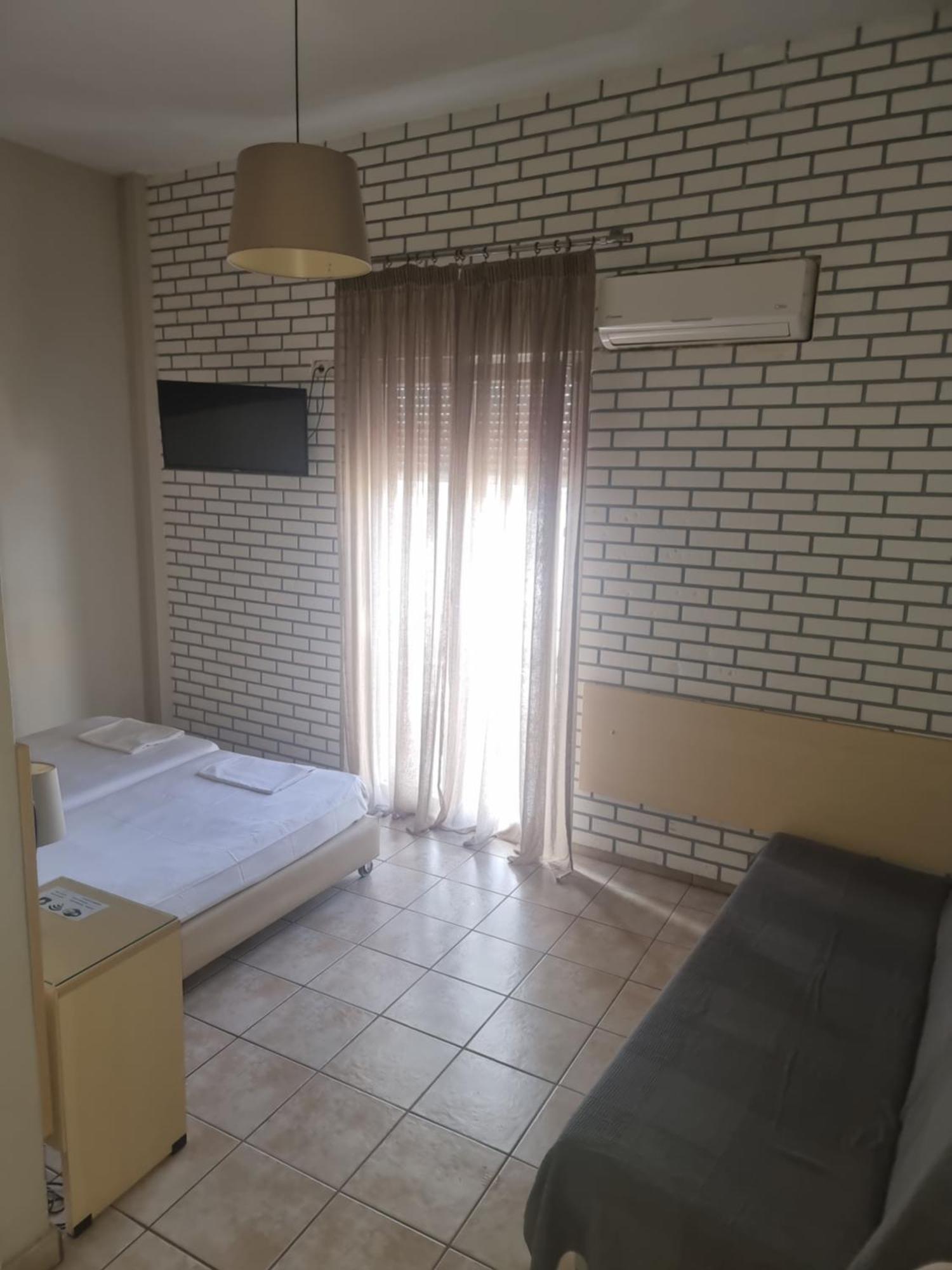 Hotel Kentrikon Chalkís Zewnętrze zdjęcie