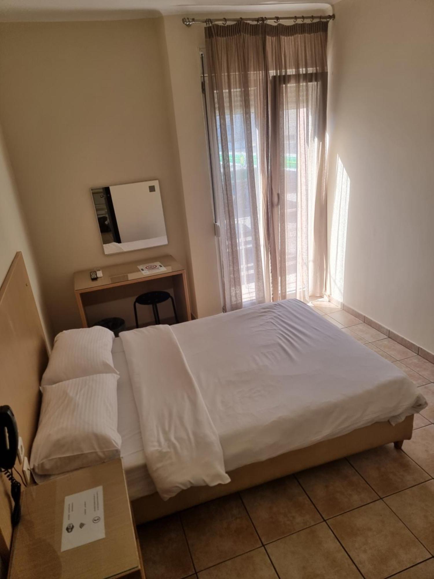 Hotel Kentrikon Chalkís Zewnętrze zdjęcie