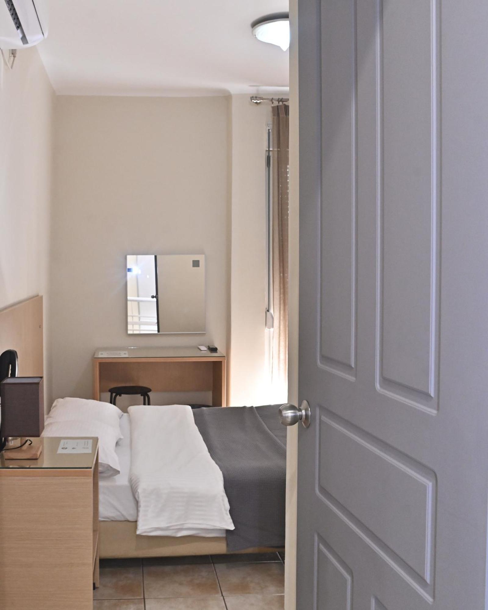 Hotel Kentrikon Chalkís Zewnętrze zdjęcie